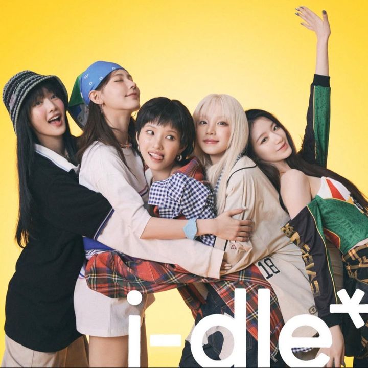 i-dle - 迷你一輯：i-dle【日專｜Poster 版】（CD） 封面
