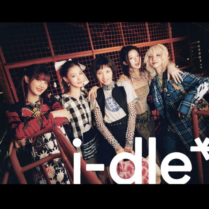 i-dle - 迷你一輯：i-dle【日專｜限量版】（CD） 封面