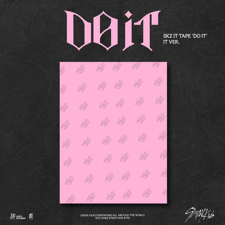 STRAY KIDS - SKZ IT TAPE：DO IT 【IT 版】（CD） 封面