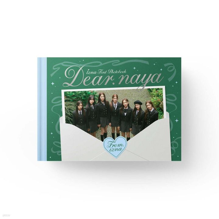 IZNA - 2025 Photobook: Dear NAYA, From , IZNA（寫真書｜官方周邊） 封面