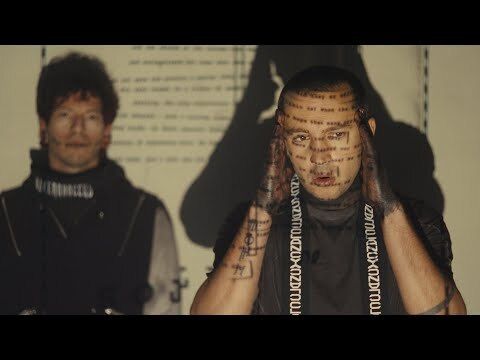 Twenty One Pilots- Clancy（卡帶） 內頁 1