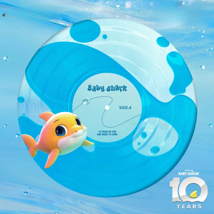 碰碰狐 Pinkfong - Baby Shark【液態膠｜10周年紀念版】（黑膠唱片 LP） 封面