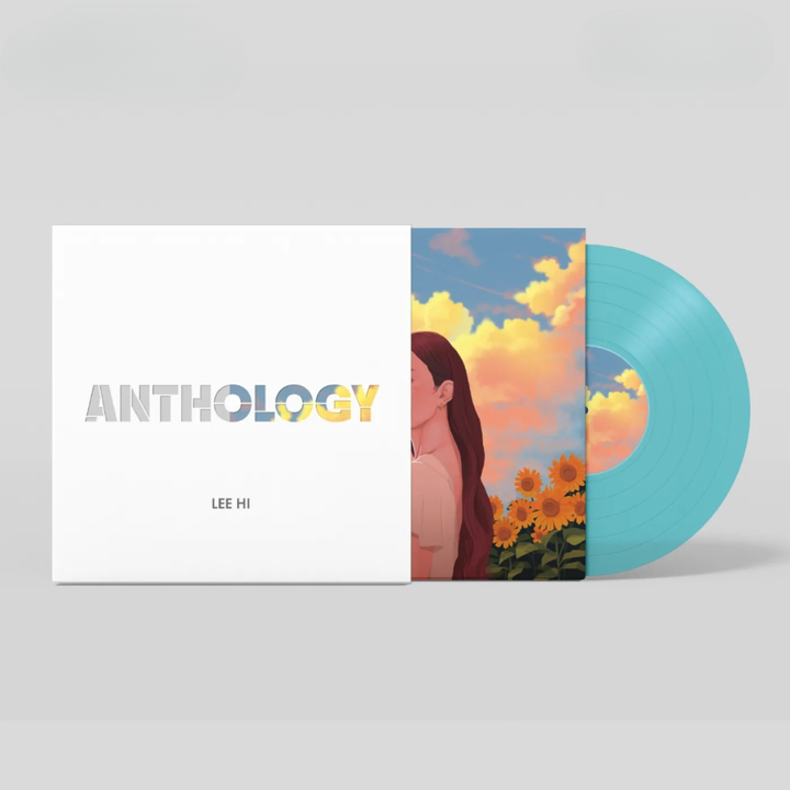 李遐怡 LEE HI - Anthology（天空藍彩膠｜黑膠唱片 LP） 封面