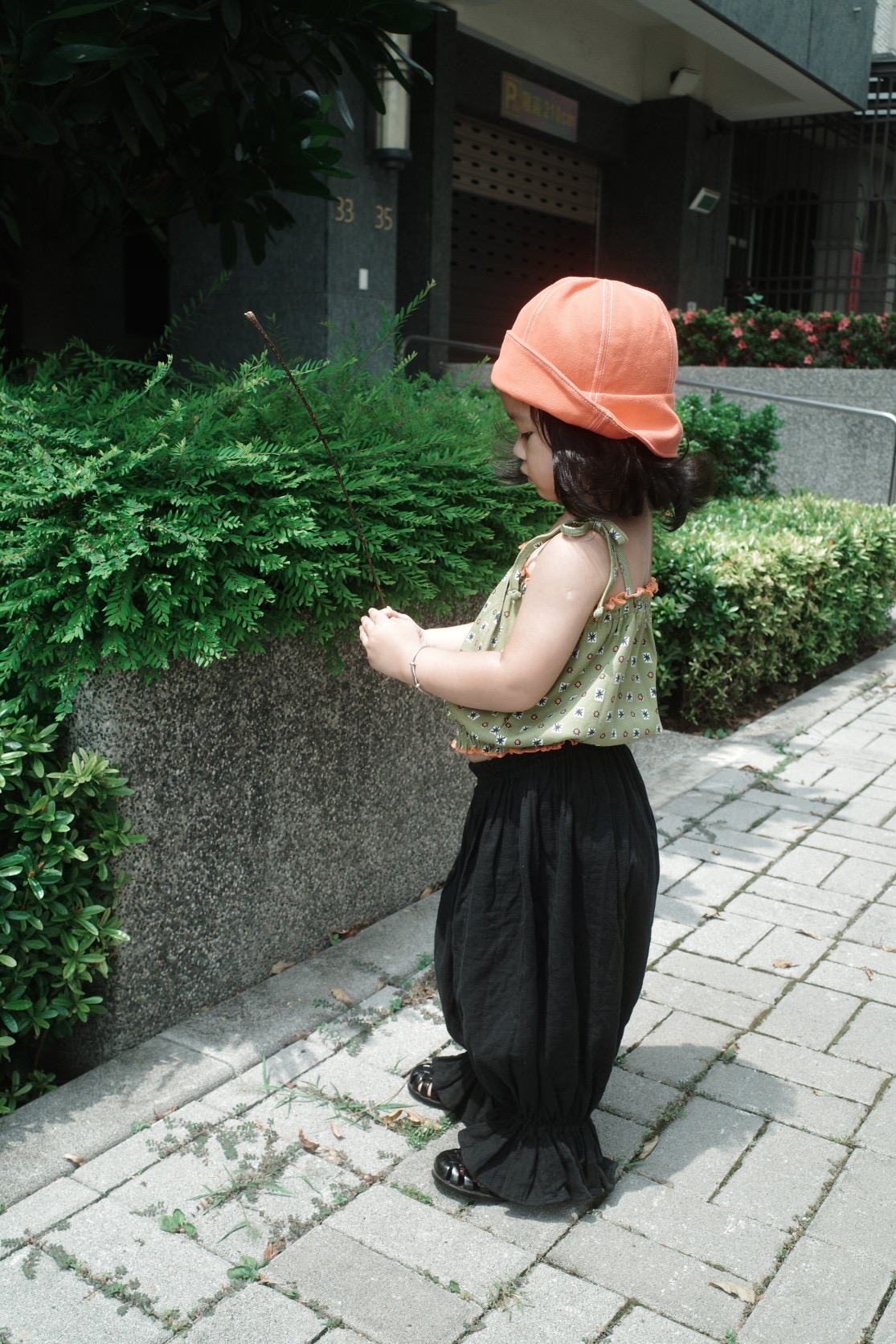 4EBD4DF7-175E-4BB6-8052-863F619A8A78