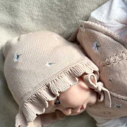 Bonnet_bib-Floweronmellowrose-1427_1423