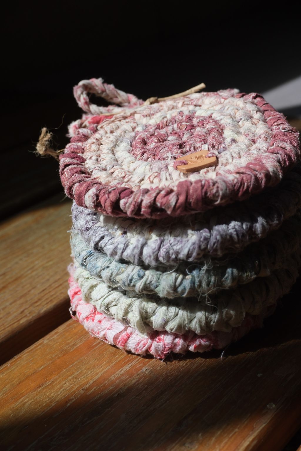 D48F45E6-83B2-4A4E-BBBD-023F18342C3A