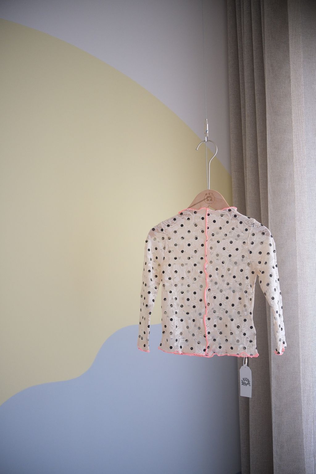 DD461D68-E82E-4EB8-9FA4-842B40D123D6