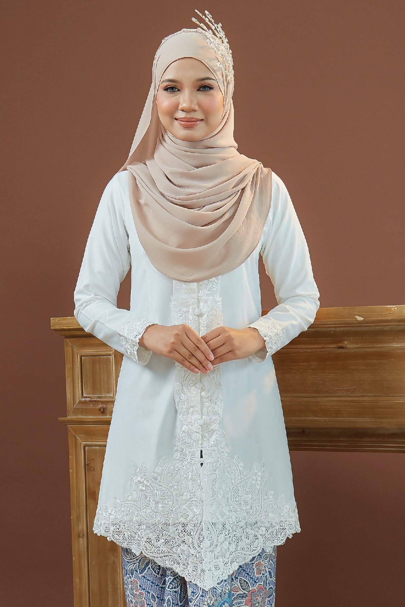 GHASIDAH WHITE