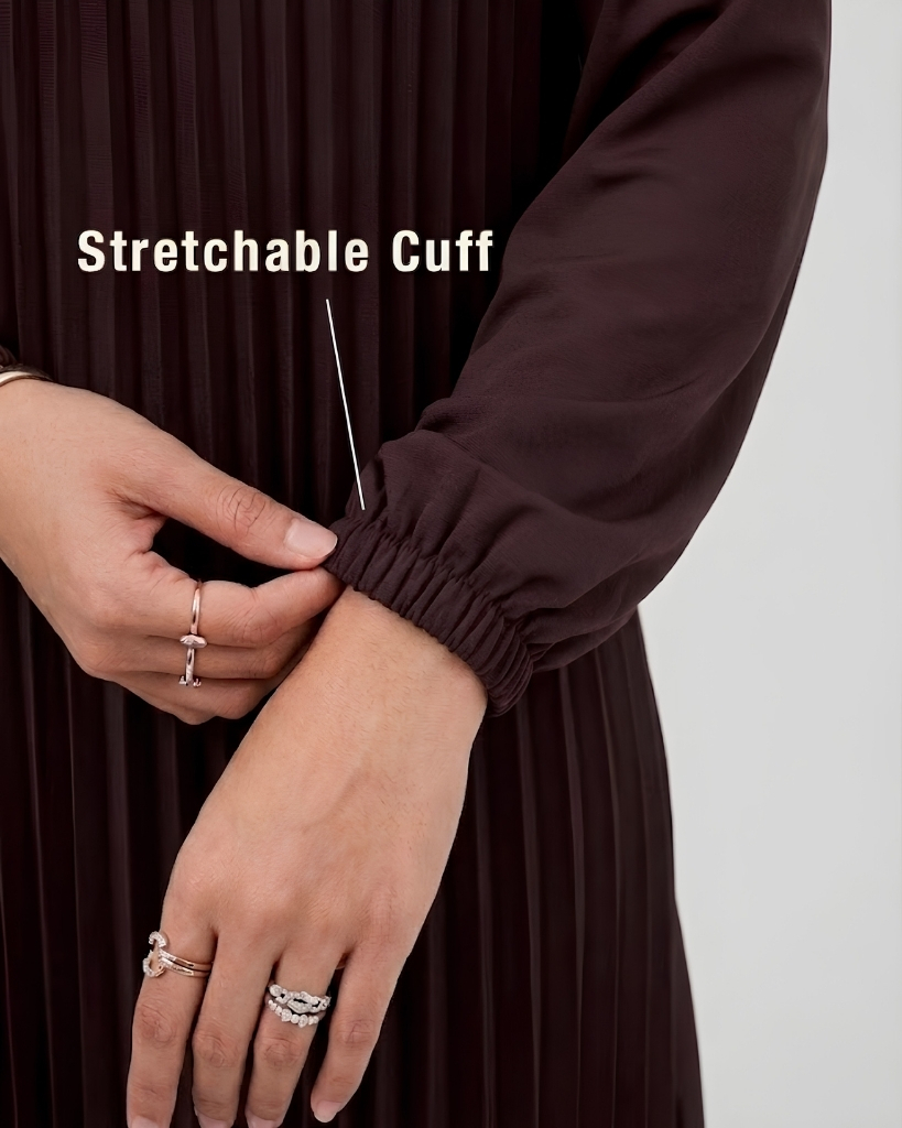 Mahorganhy Brown closeup cuff