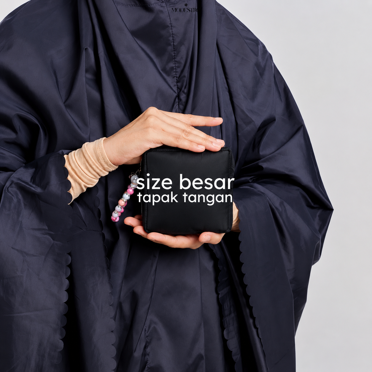 hand size square black (1)