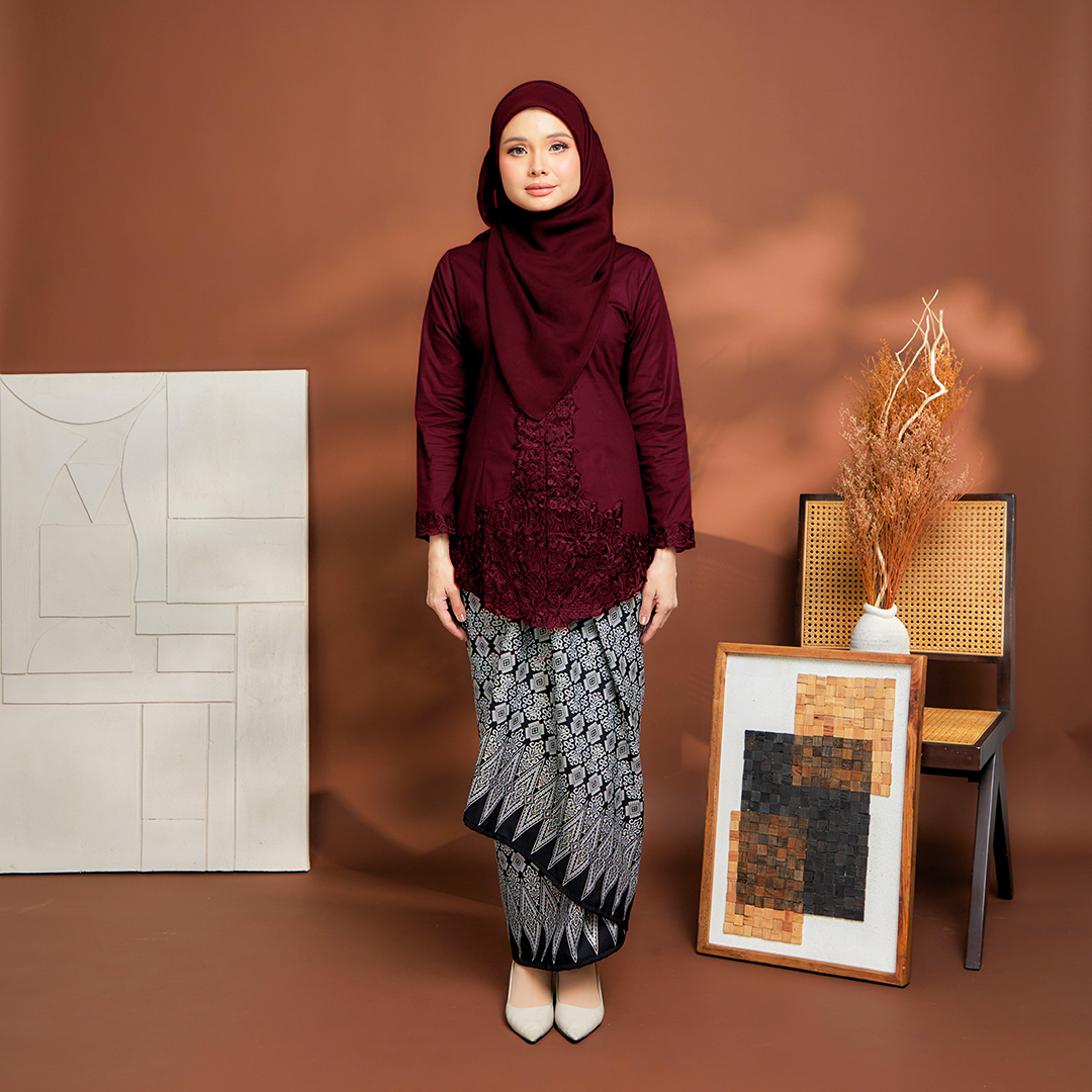 MAHSURI_W_BURGUNDY(FRONT)