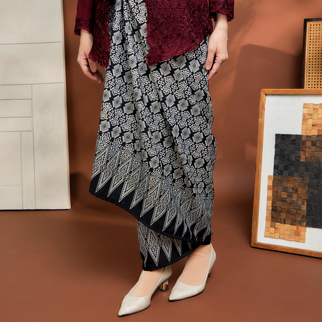 MUSTIKA_W_BURGUNDY(PARIO)