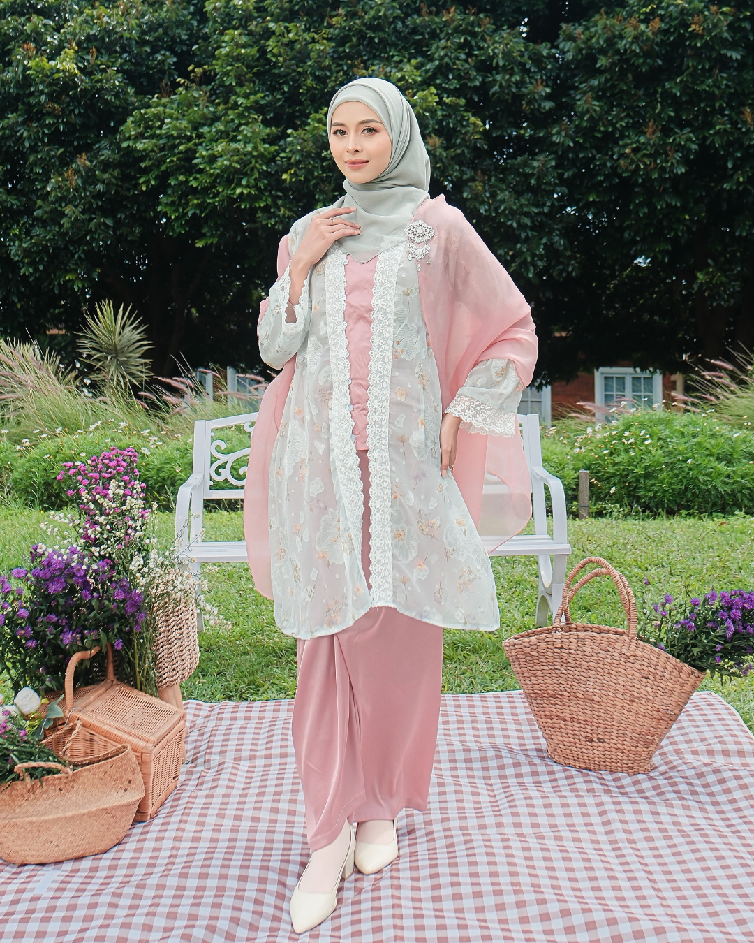 CATALOGUE AYLANI PANDAN LAPIS 8