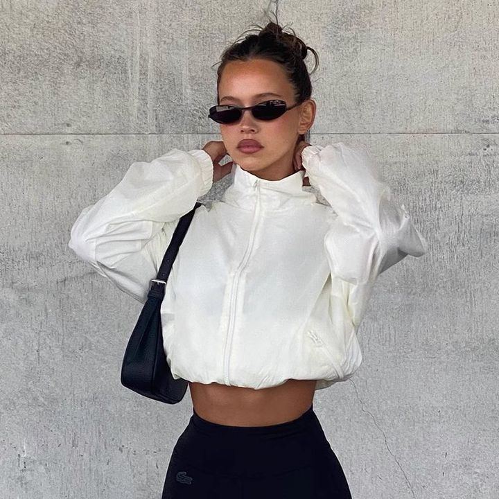 FUFFY WHITE CROP BOMBER -899$-2