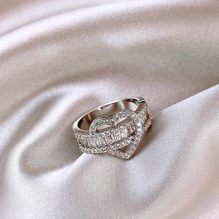    CHEEKY BLING HEART DIAMOND RING - 450$-2