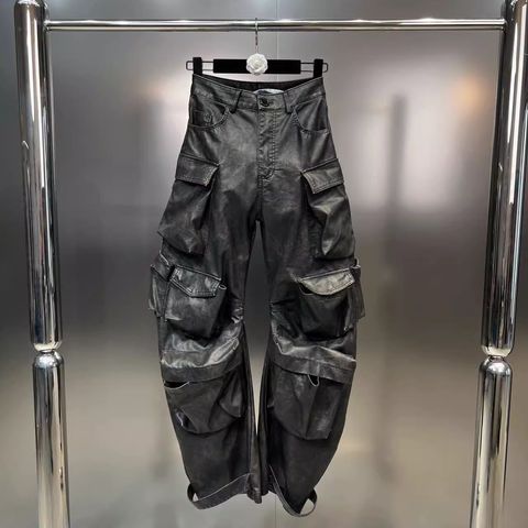 PU LEATHER BOYFRIEND BAAGY PANTS  - 1990$