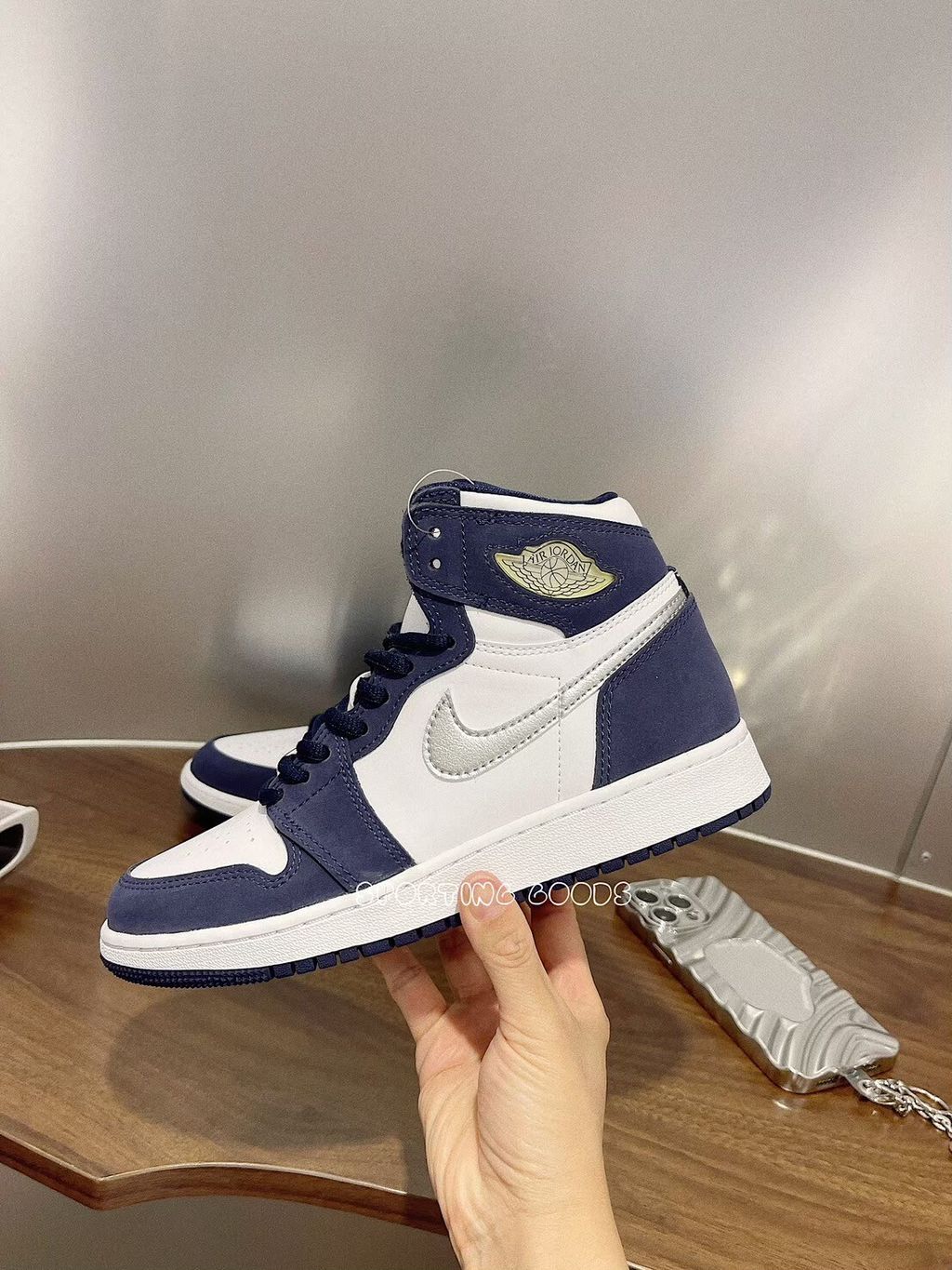 LINE_ALBUM_575441-141_260402_4