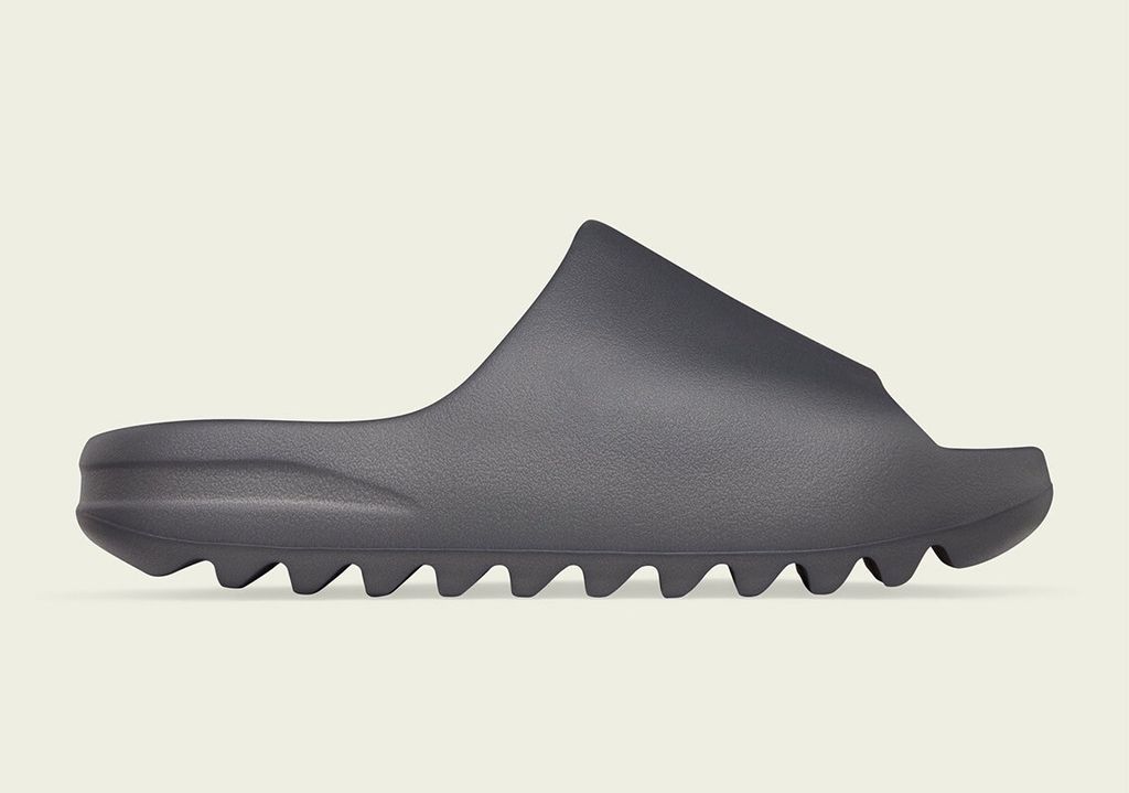 Adidas originals Yeezy Slide Granite ID4132 深灰色軟Q 拖鞋男女– S