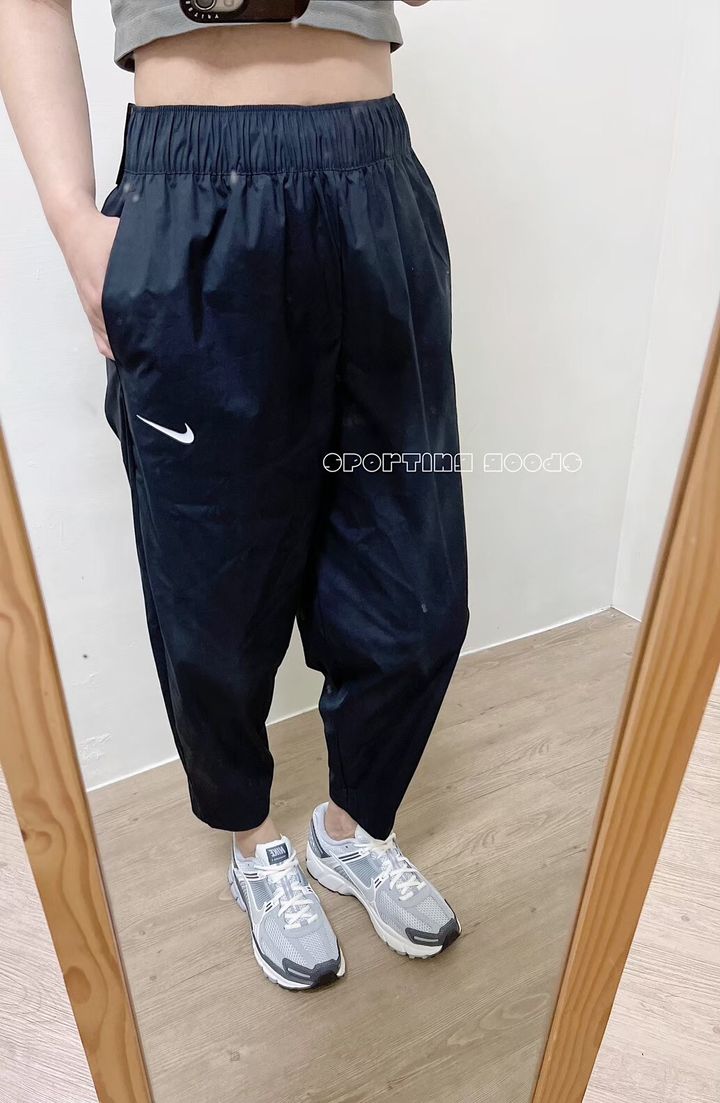 LINE_ALBUM_Dd5976-010_240611_5