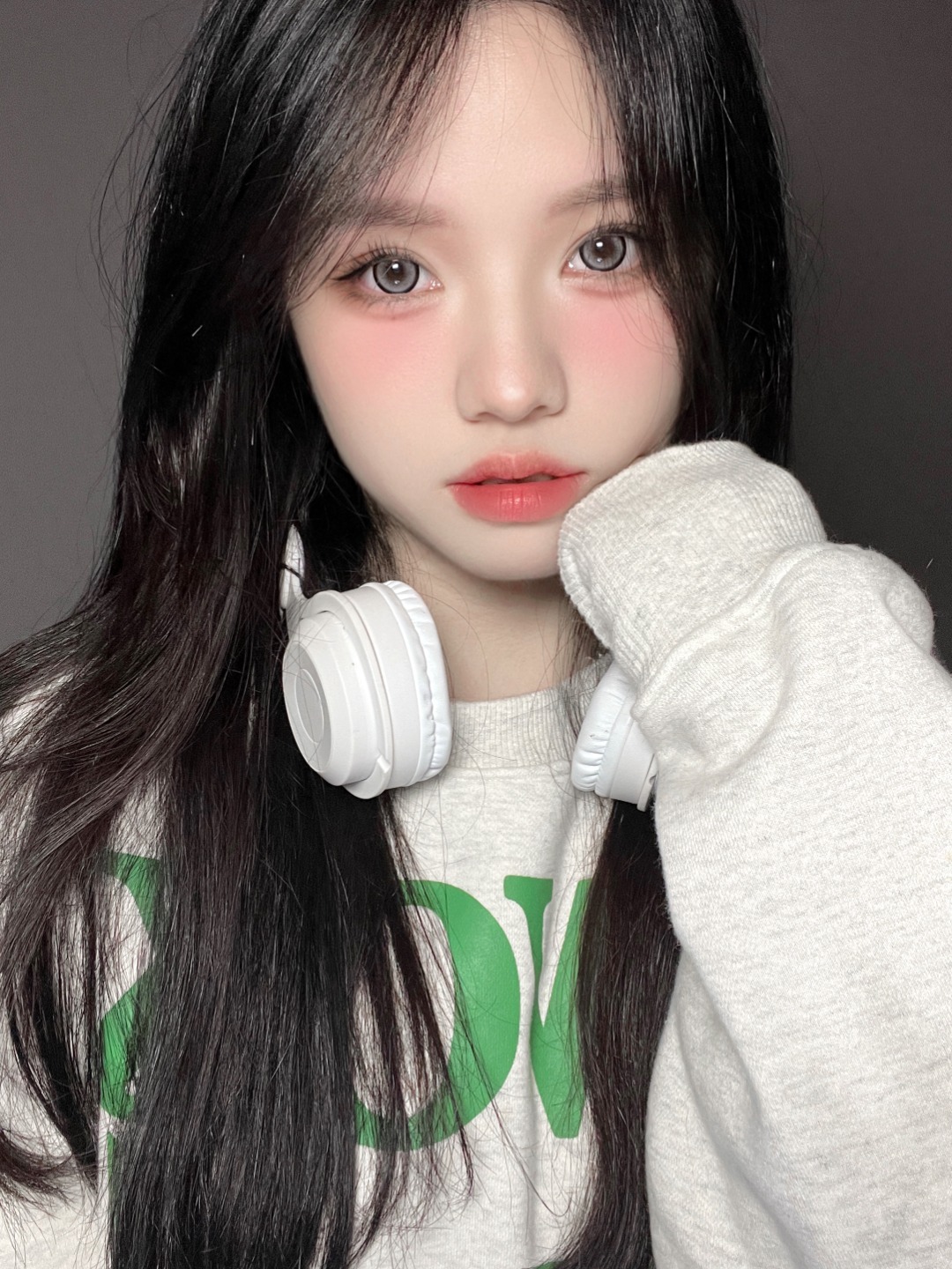 1702136233133