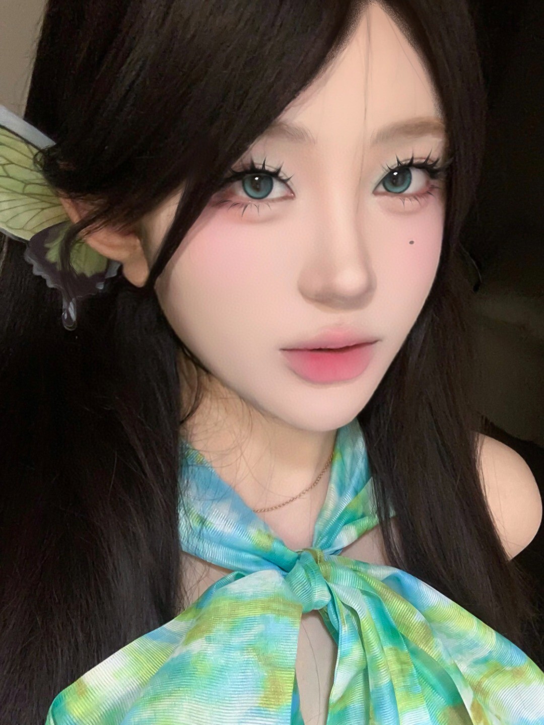 1000103704