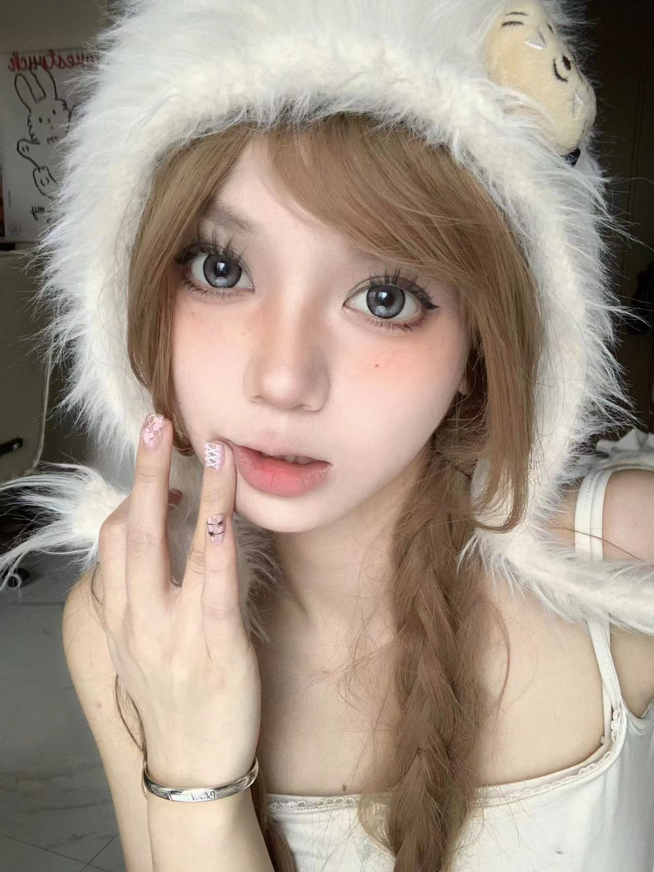 1739863441047
