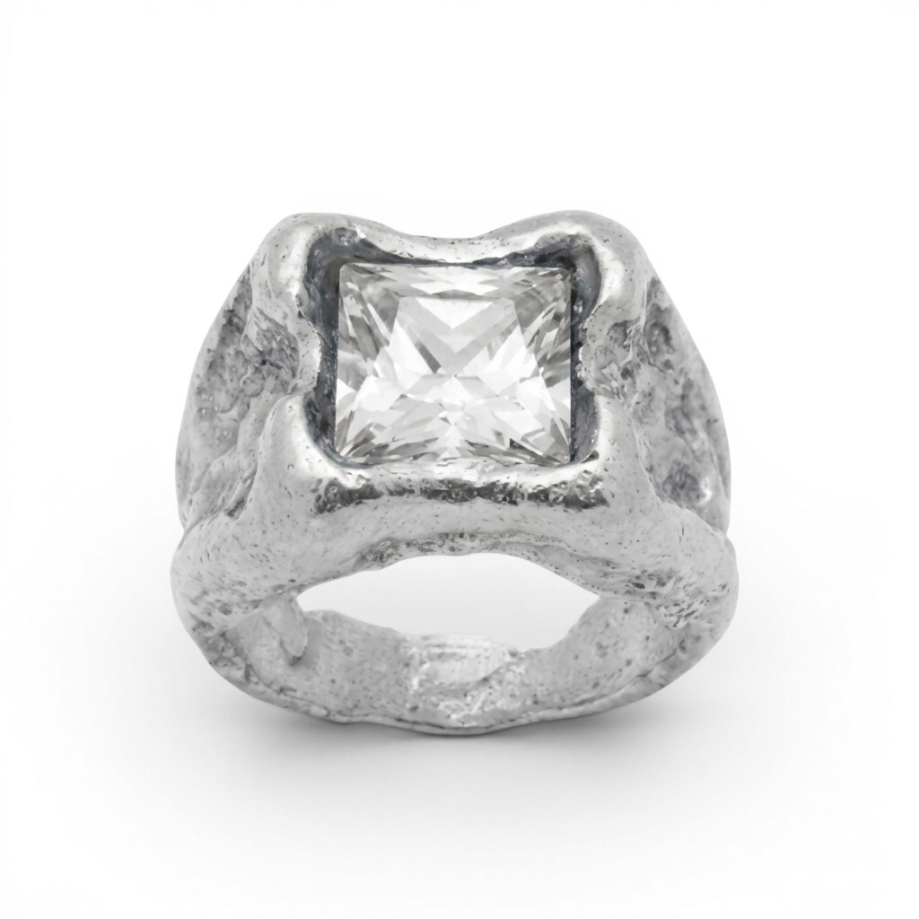 Sporeas Ring - White