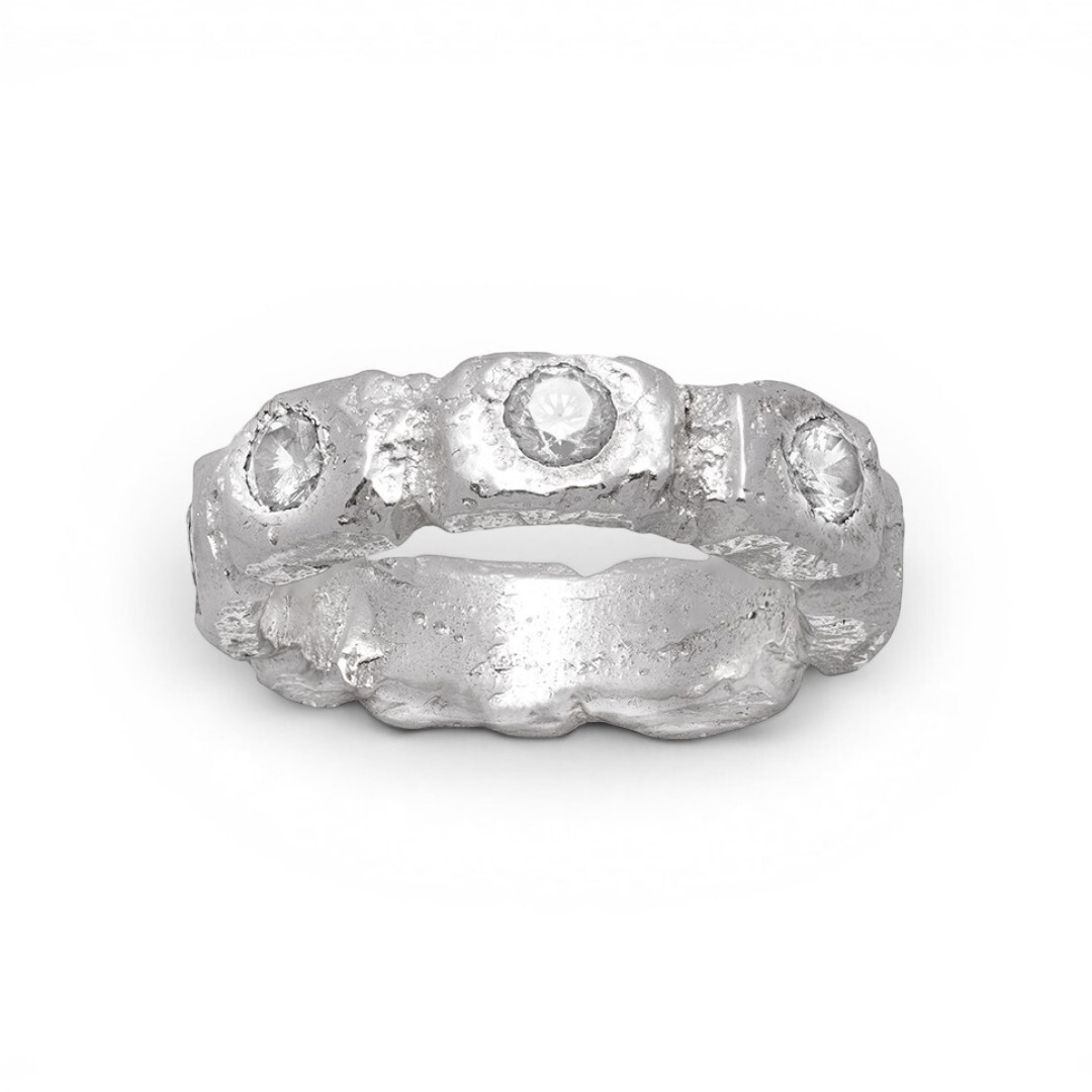 enternity ring - white