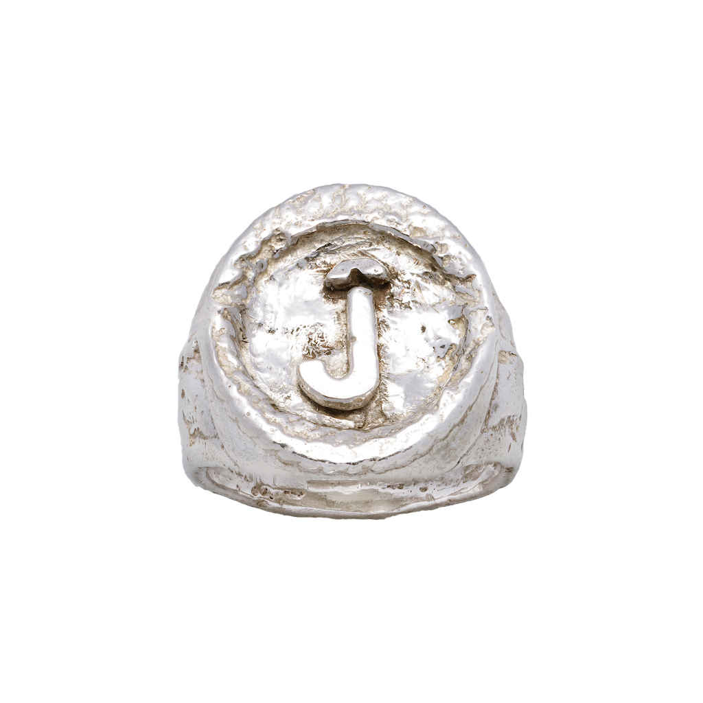Ĵ signet ring
