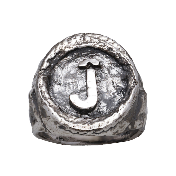 Ĵ signet ring - black