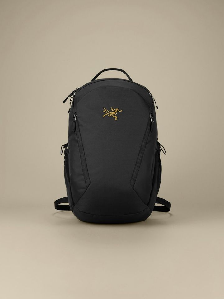 F26-X000010643-Mantis-26-Backpack-Black-Side