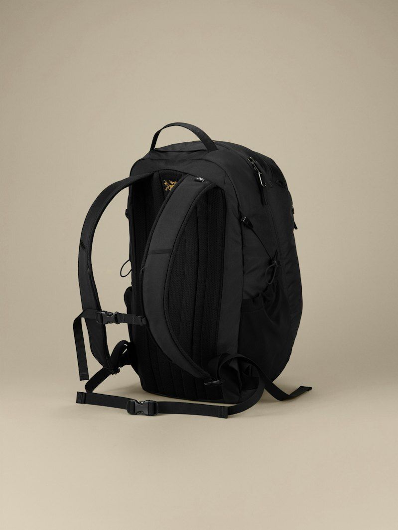 F26-X000010643-Mantis-26-Backpack-Black-Back