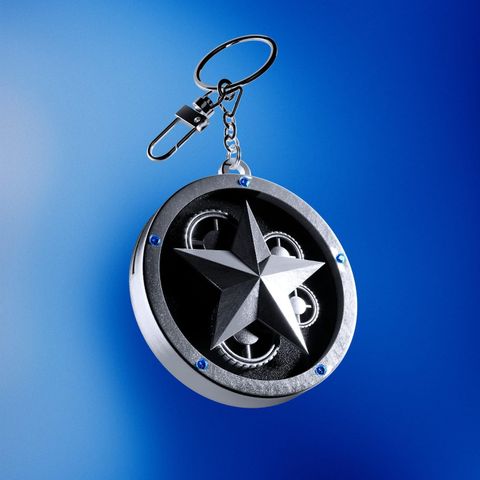 TXT_TOGETHER_Packshot_D_Star_Keyring_Thumb_Background_O.jpg_2025-06-26_103832139477_thumb