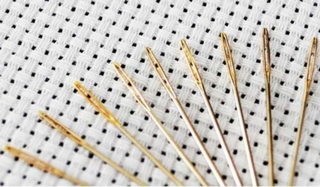 cross stitch needles no. 26