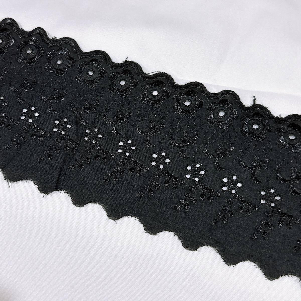 4004 Black