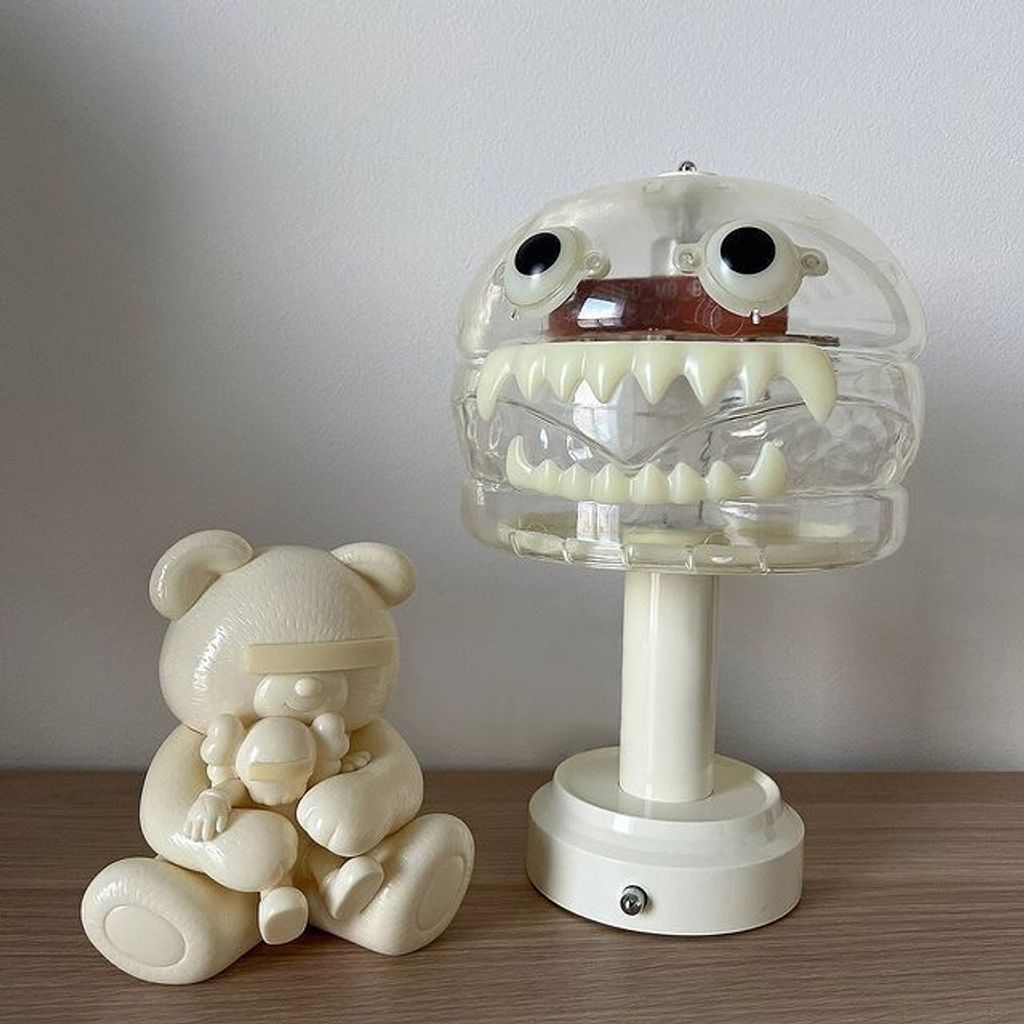 UNDERCOVER x Medicom Toy HAMBURGER LAMP 漢堡燈三色– FUNNYEN404 UNDERCOVER x Medicom Toy HAMBURGER LAMP 漢堡燈三色– FUNNYEN404