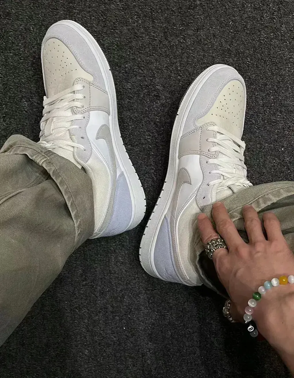 b2
