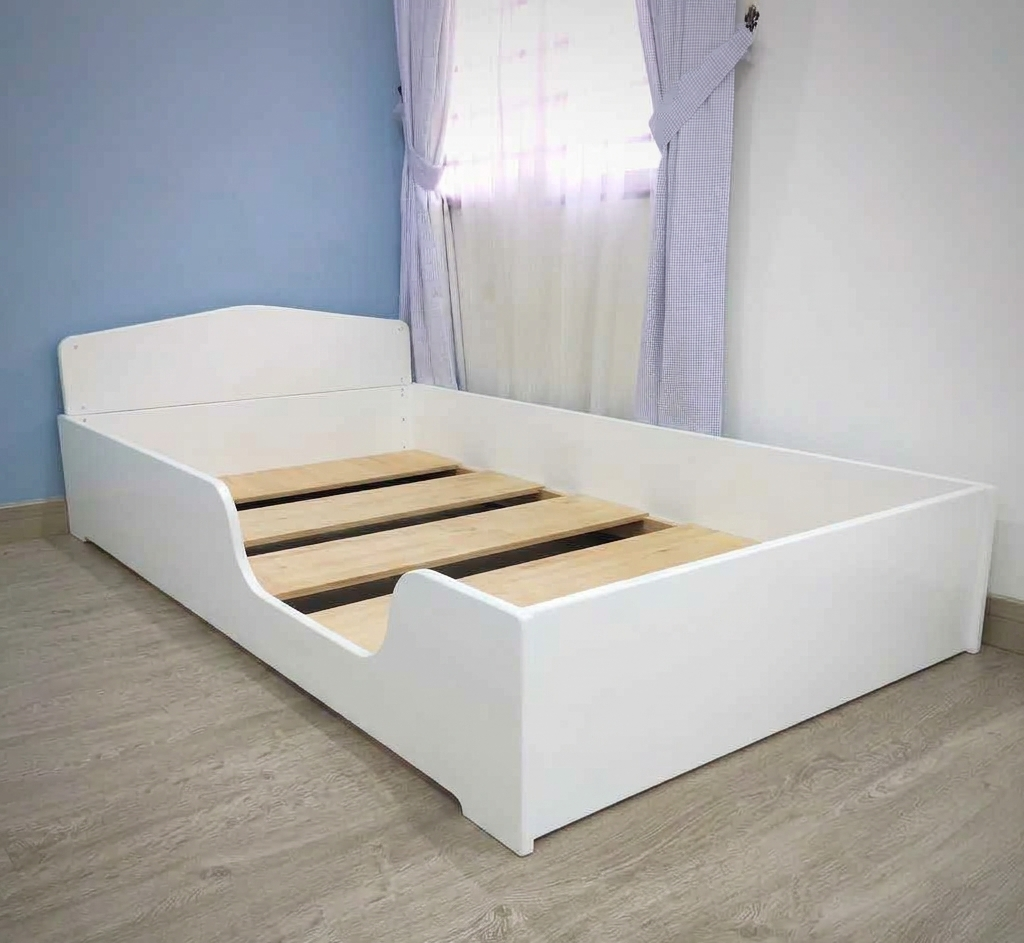 flip bed white