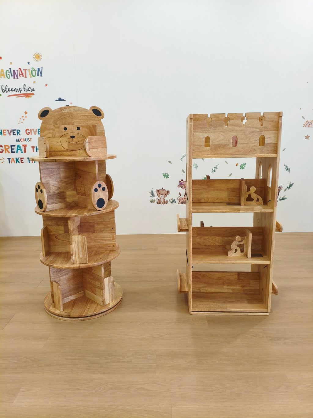 Unicraft KURUKUMA Rotating Bookshelf