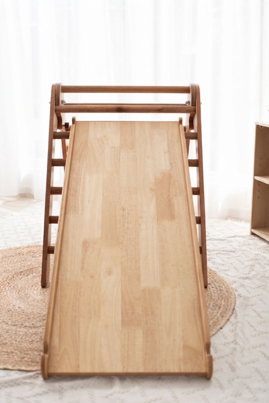 Pikler triangle and slide