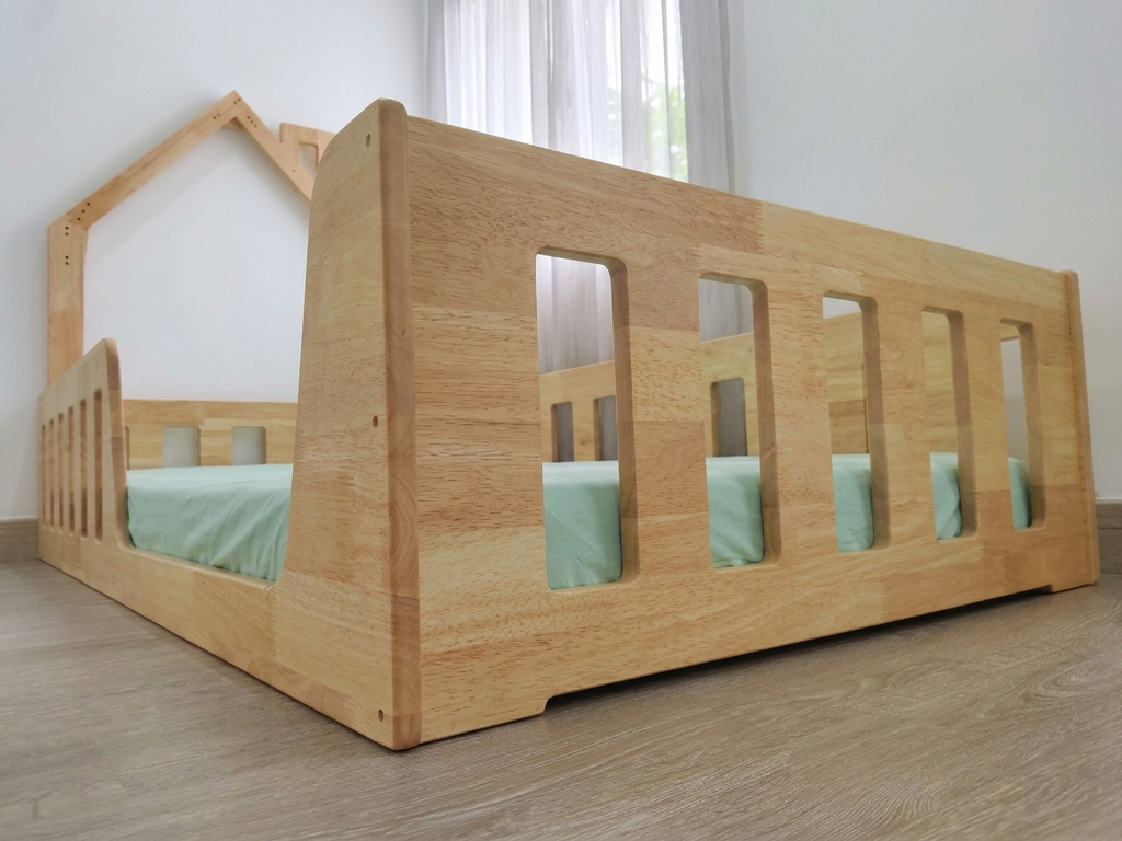 Tsuchi Low Floor bed - rubberwood