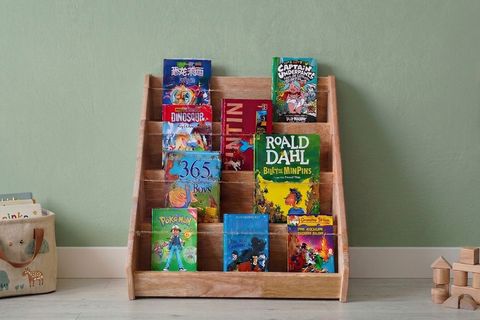 Montessori front facing bookshelf