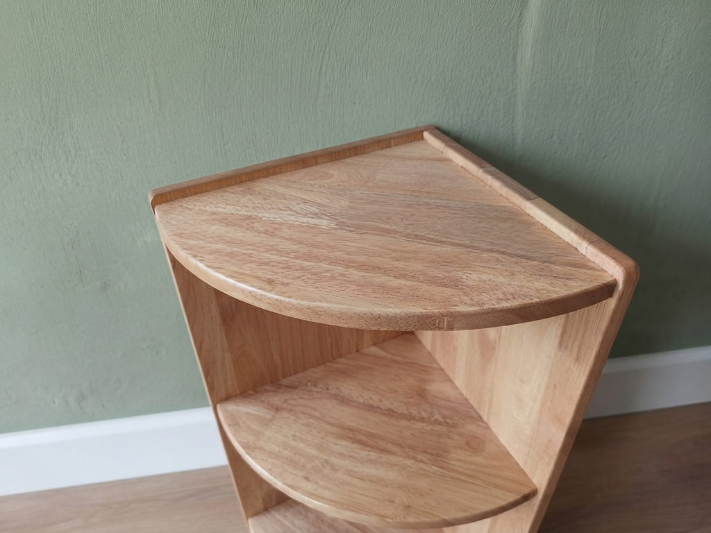 Montessori low corner shelf