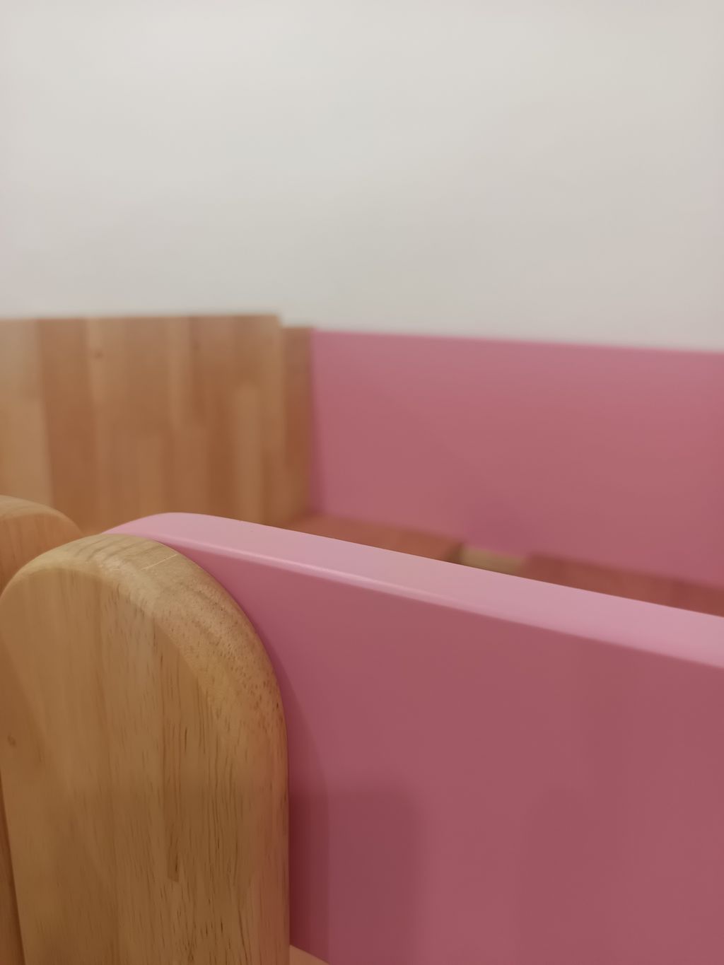 Accented pink close up01