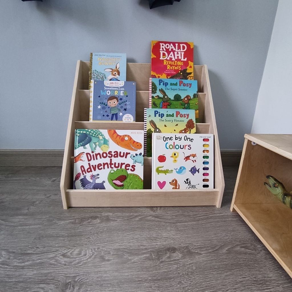 Unicraft Montessori book rack
