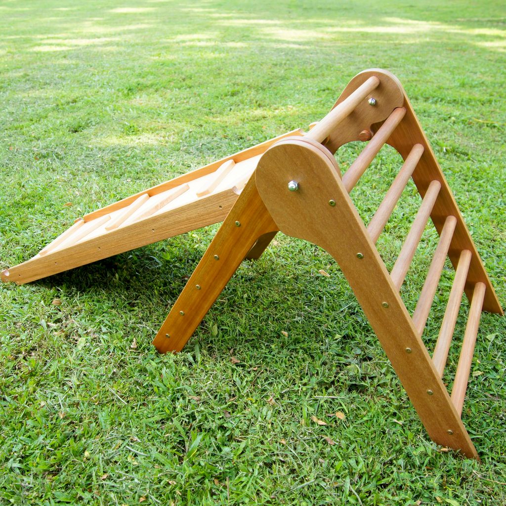 Pikler Triangle with reversible ramp