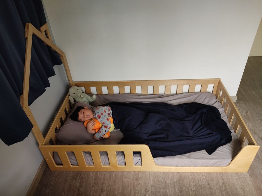 Montessori Floor Bed