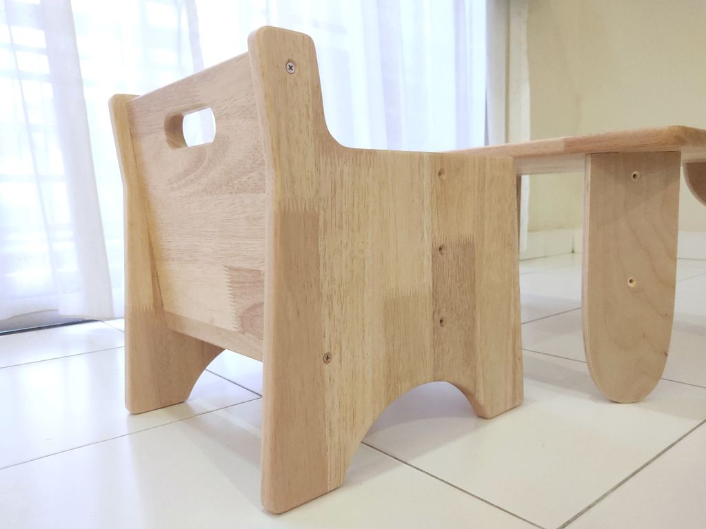 Unicraft & Decor Weaning Table and Chair