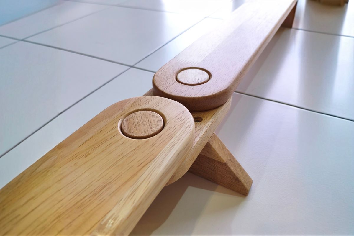 Particle Board vs Plywood vs Solid Wood: What’s the Difference?