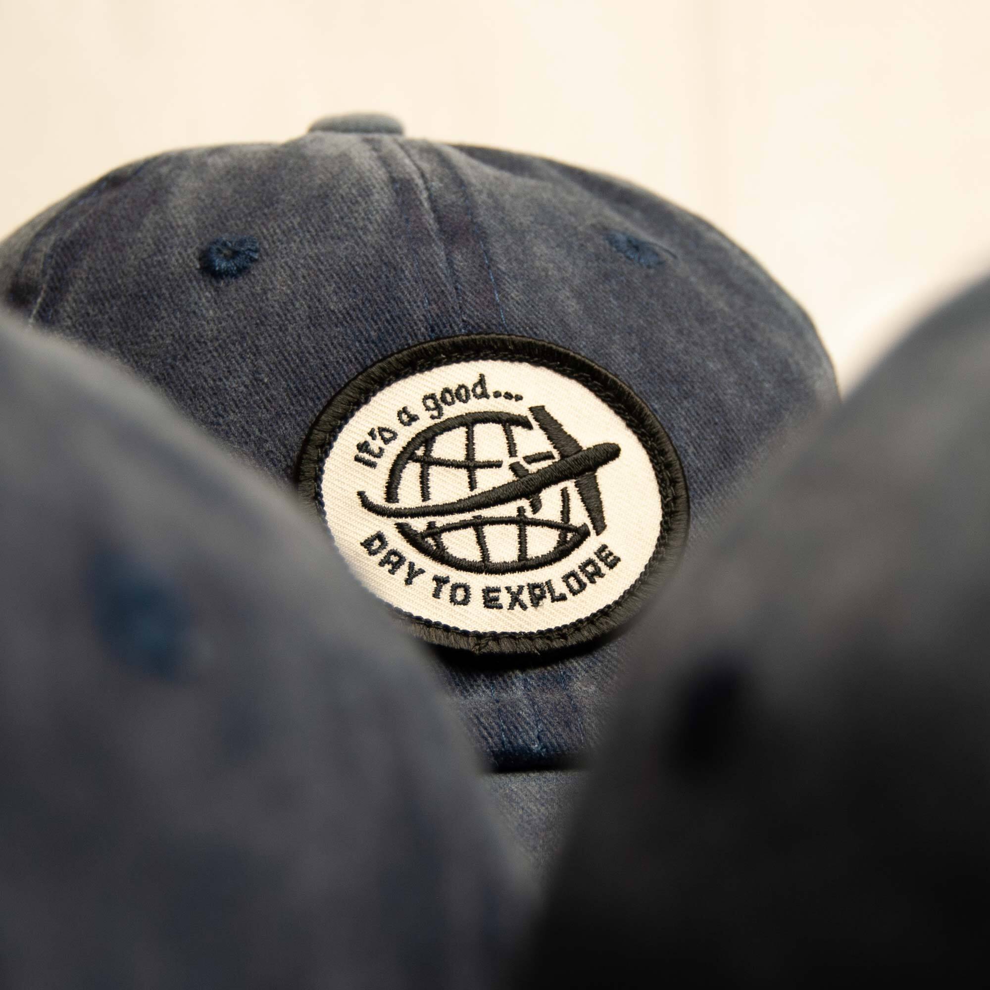 BURA_CAP_GLOBE_navy_5